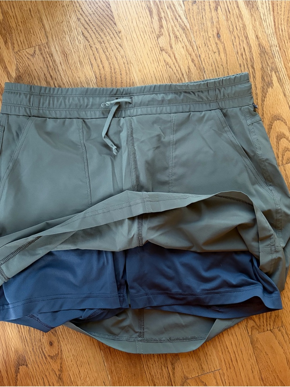 Kuhl Olive Performance Skort with Back Pockets | Size Small - Picture 4 of 4